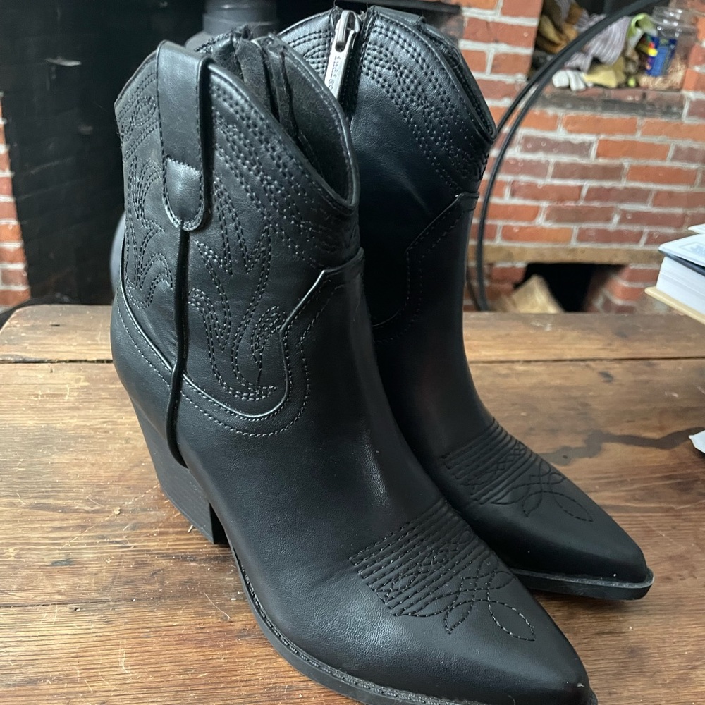 INDIGO RD Cowboy Boots